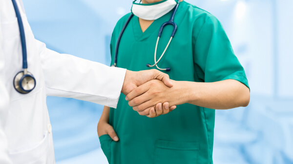 Doctors shaking hands 